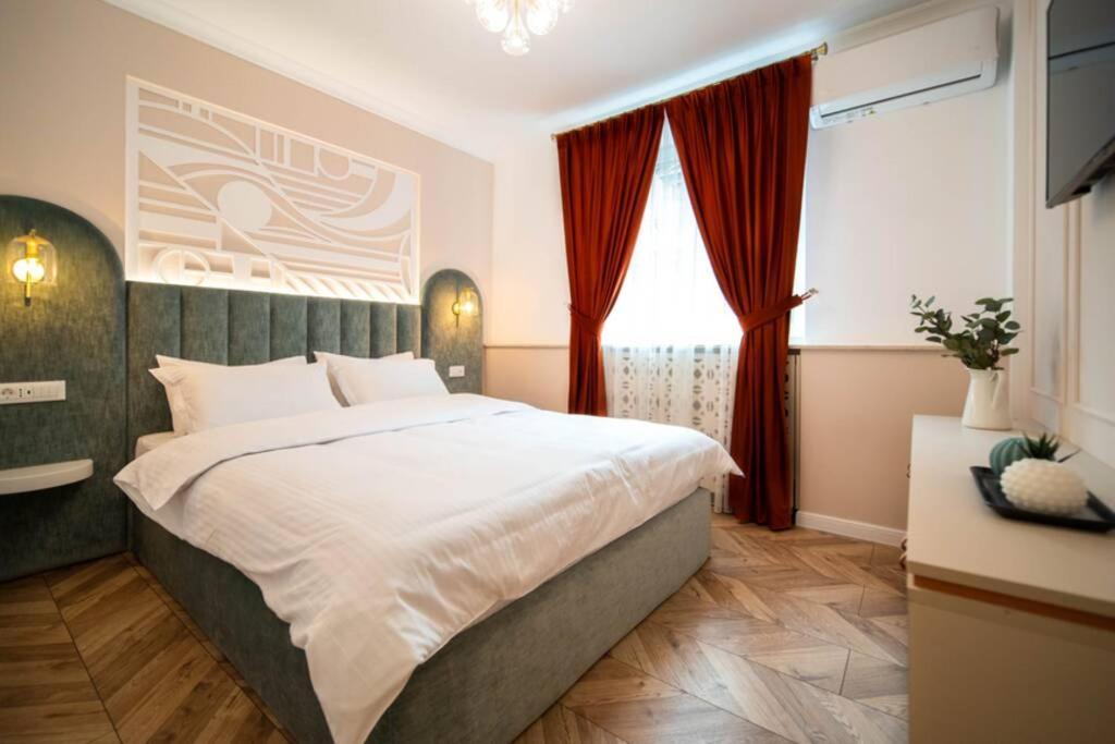 History Museum Apartment Bukarest Exterior foto